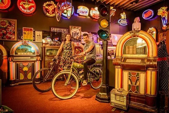 American Vintage Unlimited