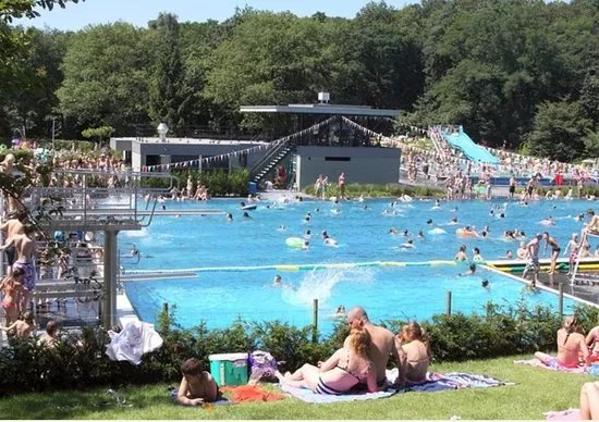 Zwembad Sijsjesberg