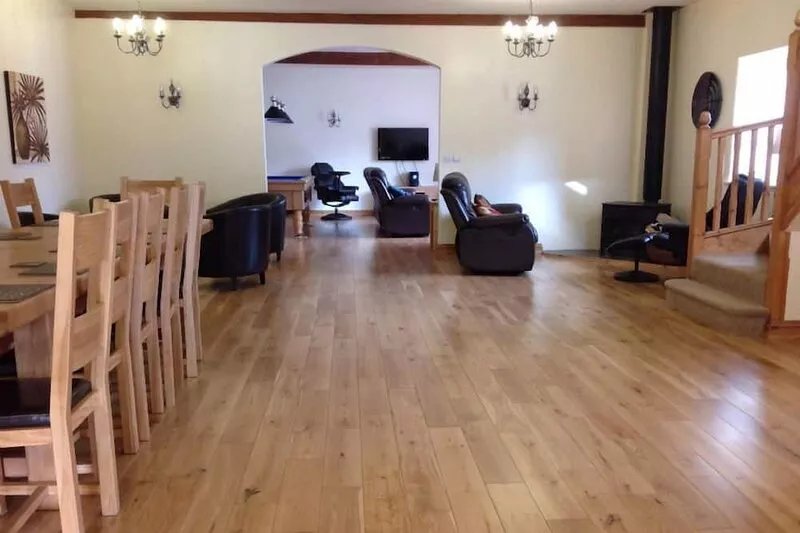 The Mill House - sleeps 12 guests  in 6 bedrooms