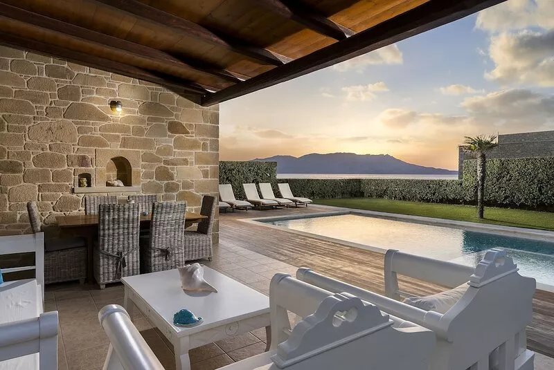 Luxury Villa Posidonia with Pool Only 35 Metres From The beach