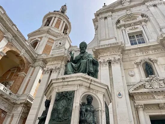 Statua Di Sisto V