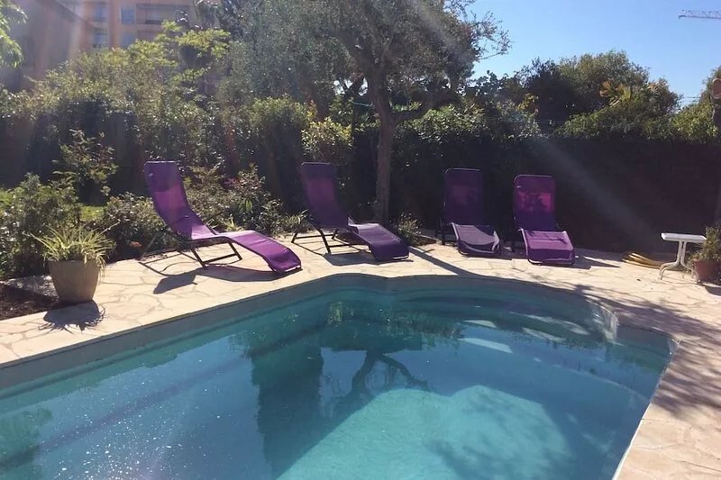 Villa with pool in the heart of Cannes