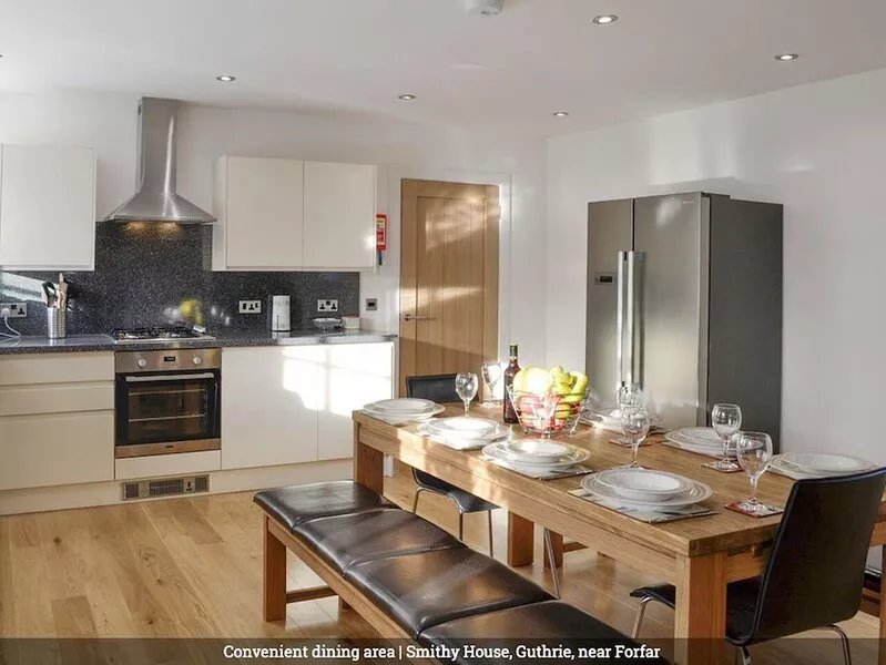 Stunning historic Angus cottage next door to Guthrie castle and ancient  church