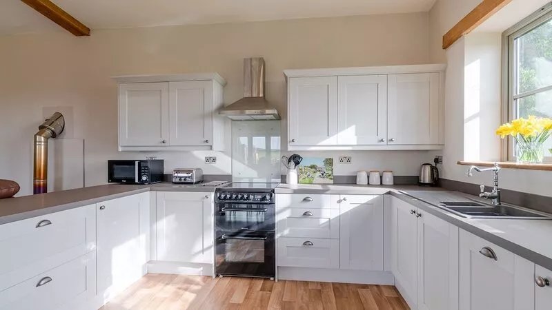 Old Stables - sleeps 5 guests  in 3 bedrooms