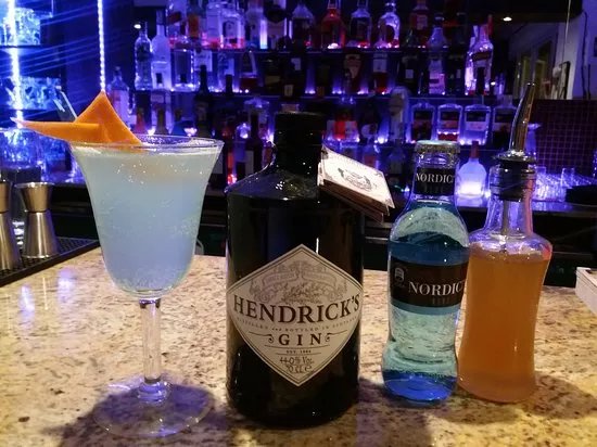 Destination Lounge & Cocktail Bar