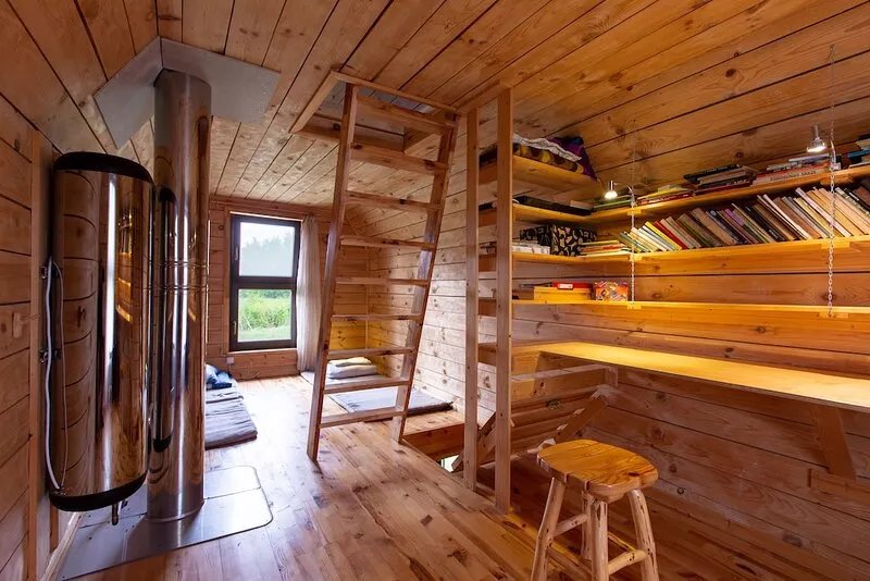 Solar-powered riverside cabin with sauna close to the sea