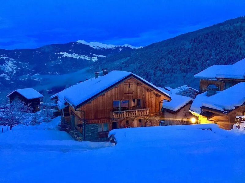 Chalet La Mura: Luxury, ski back possible