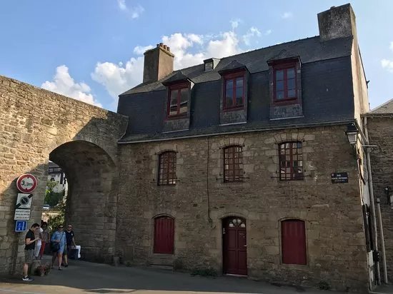 Porte Poterne