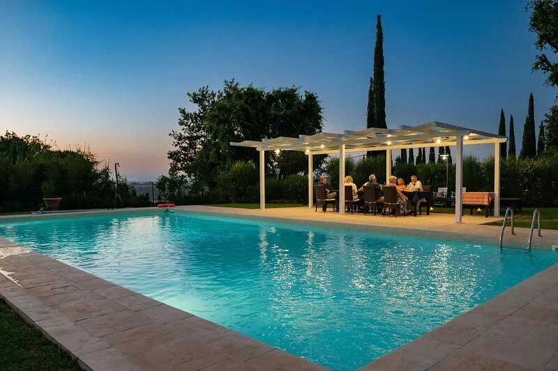 Truly tuscan villa with private pool, ideal for groups, San Gimignano