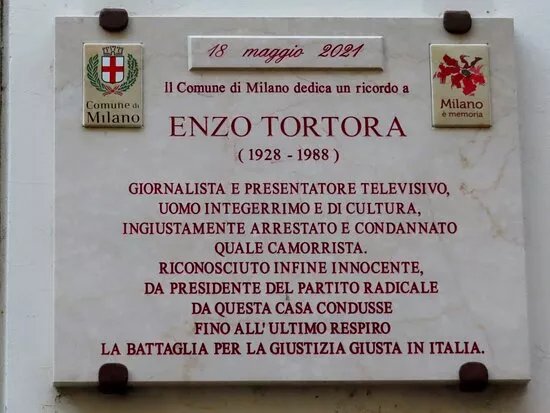 Targa Dedicata A Enzo Tortora