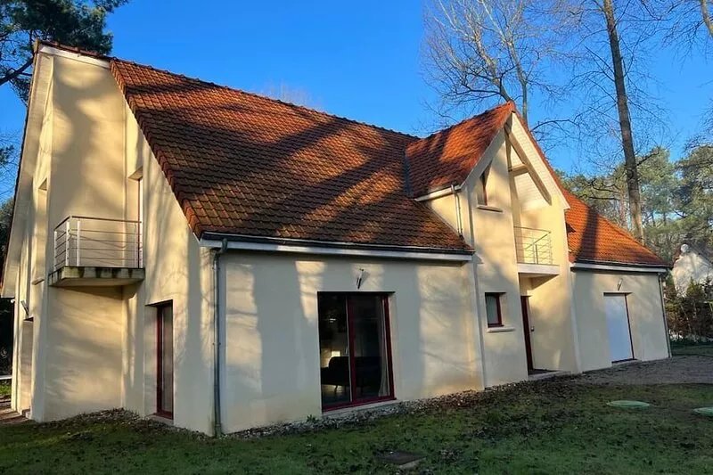 Villa with large capacity of reception possible departure in the afternoon
