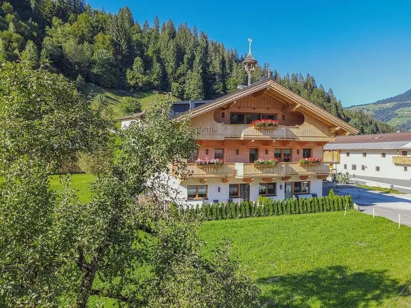 Modern apartment opposite of Salvena swimming lake