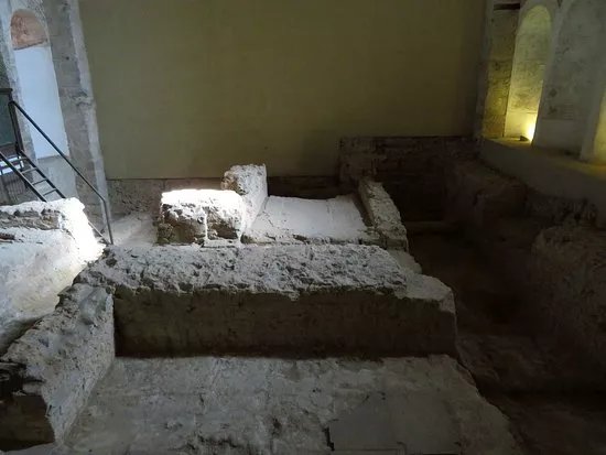 Il Palazzo del Principe e il "Loggione" di Teano