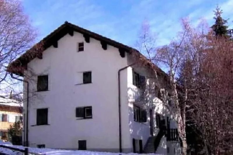 In Chesa Ses Fluors Celerina nice apartment near ski runways and cableway