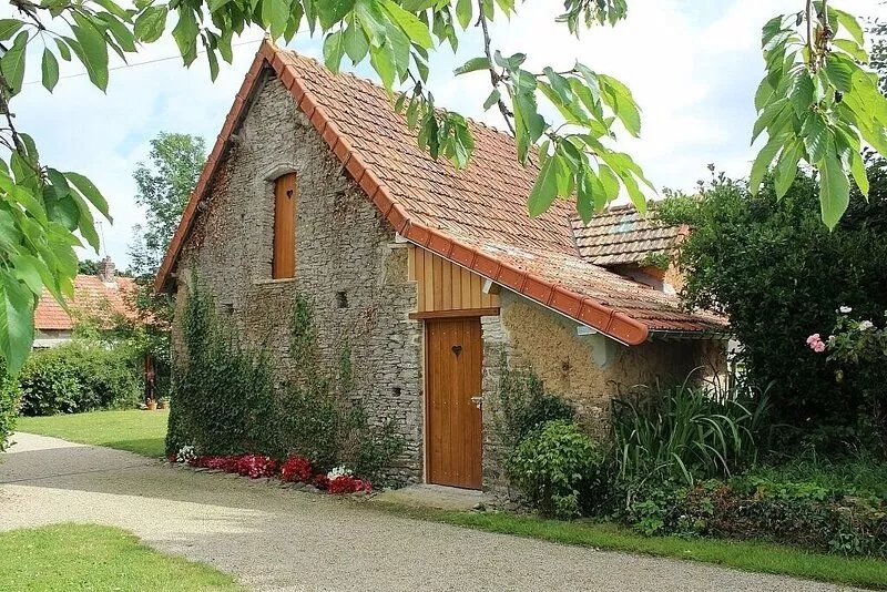 A Beautiful 16th Century Farmhouse In The Heart Of The Normandy Countryside
