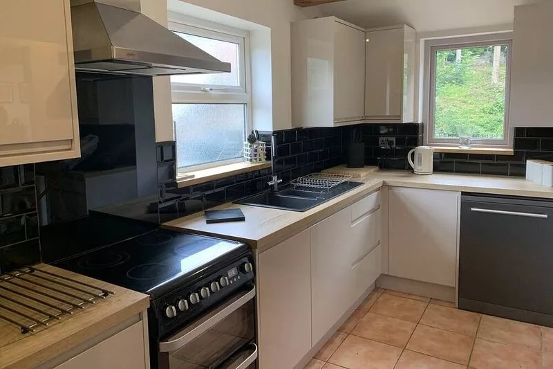 Spacious house on the edge of the Peak District