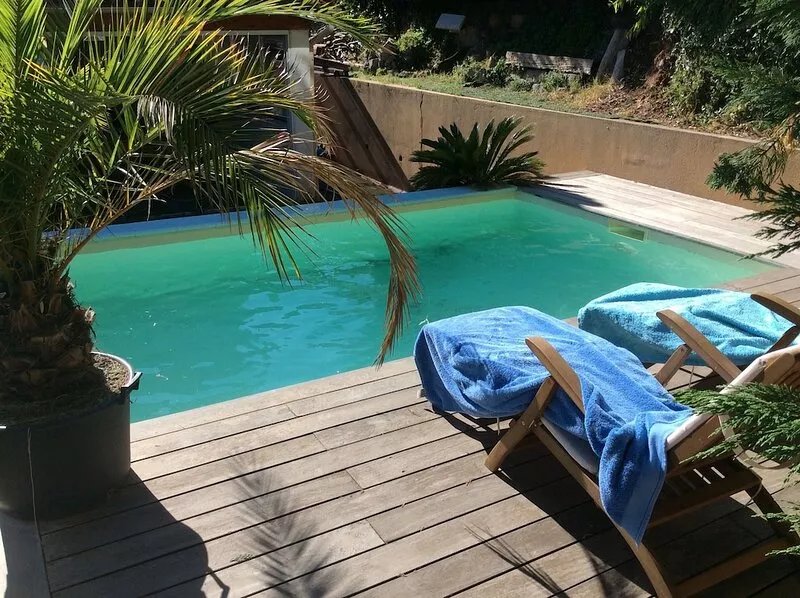 Comfortable villa in residential area 5 minutes from the beach