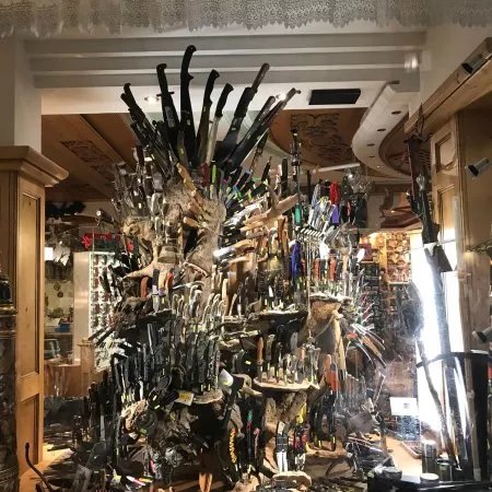 Knife shop Giorgetta Souvenirs