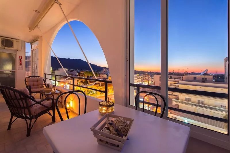 2 bedroom apartment only 500 meters away from the beach
