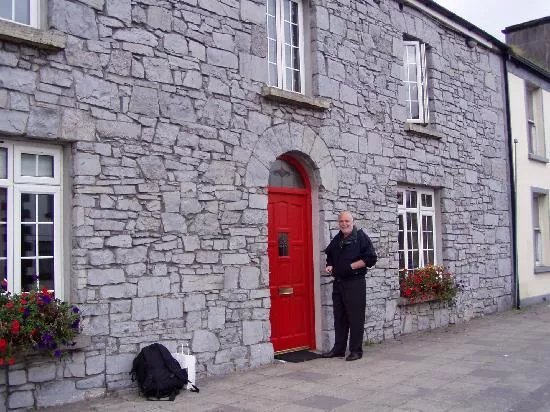 Clocan B +B