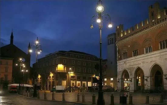 Piazza Cavalli