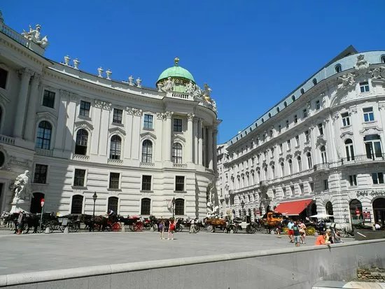 Michaelertrakt