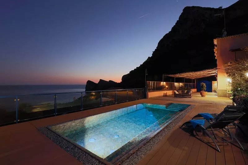 AMORE RENTALS - Villa The Phoenix with Private Swimming Pool, Sea View, Terrace