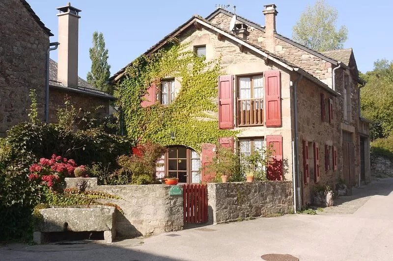 Cottage in medieval village near Millau
