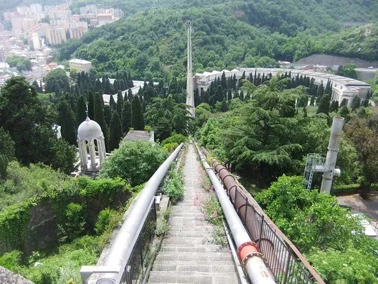 Sentiero dell' Acquedotto Storico di Genova