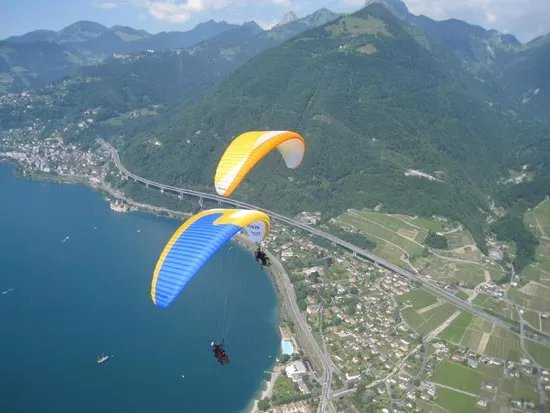 EasyParapente Montreux Paragliding Tandem Flight Center