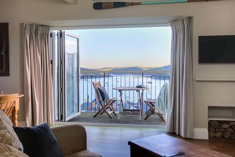 Magdala - 5 BR property Sleeps 10 w/stunning views