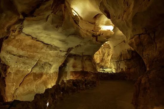 Grutas da Moeda
