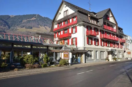 Hotel Loewen
