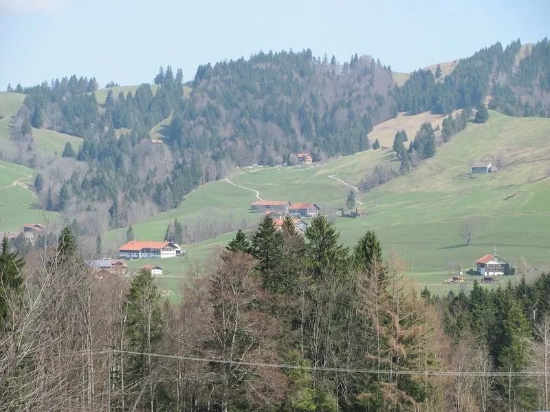 Beautiful views - mountain railways, ski lifts / Aquaria free; Pool House
