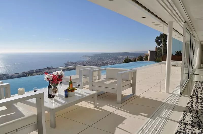 House Nirvana - Luxury Penthouse