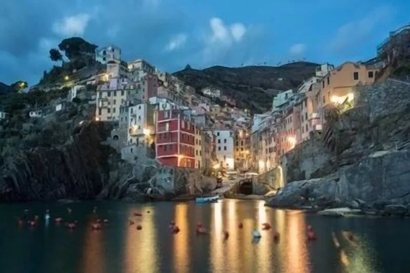 Apartment with sea view terrace, the essence of a vacation in 5 Terre