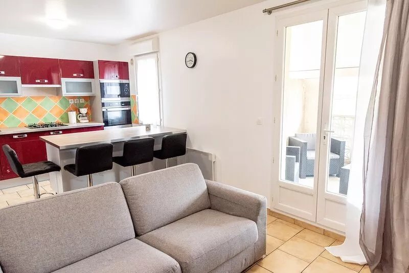 Charming Apartment Near (Paris, Charles de Gaulle Disney Airport)