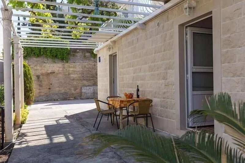 Apartments Milanović - Superior Studio Apartment with Terrace and Garden View