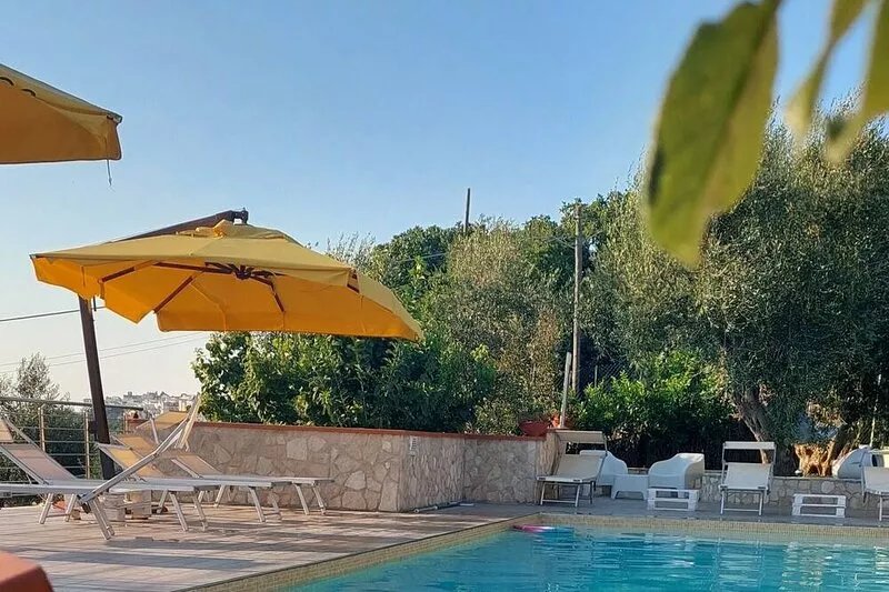 Cottage in the green with sea and pool view