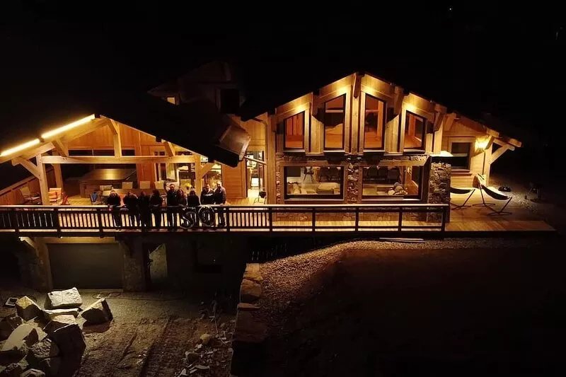 Luxury chalet with SPA area and 90 m2 room for family celebrations,