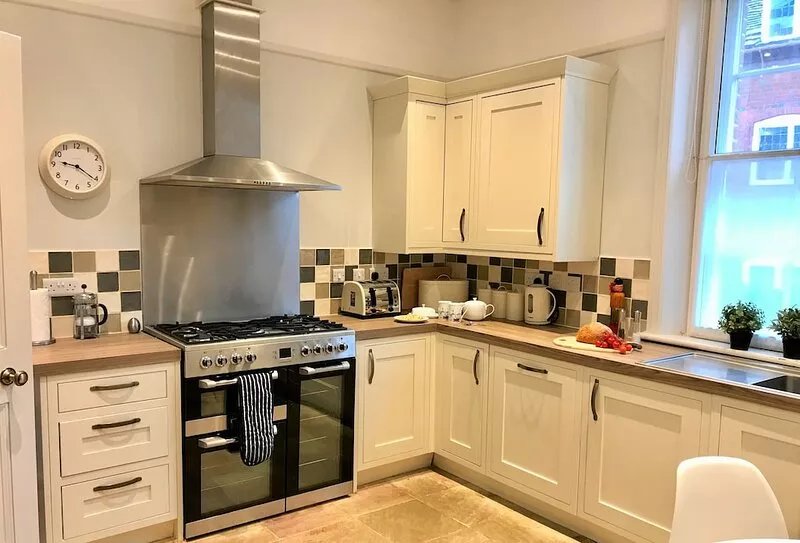 Quay Corner, 5 bed house, Christchurch Dorset