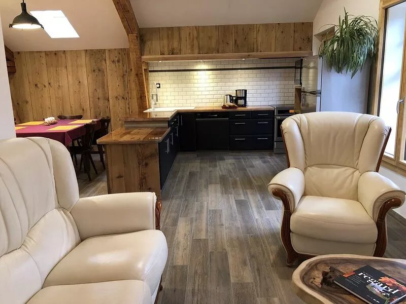 Comfortable cottage, completely renovated, on the edge of Wesserling Park