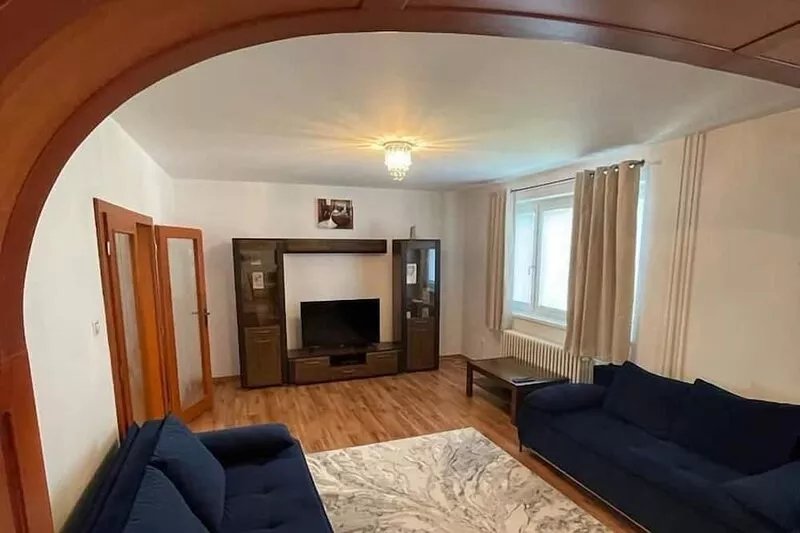 Beautiful 4 bedroom house with a relaxing garden