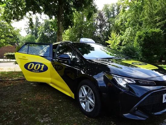 001 Taxis Oxfordshire