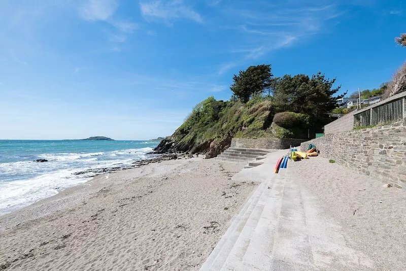 superb sea view 1 bedroom luxury apartment sleeps 2