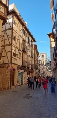 Calle Santo Tome