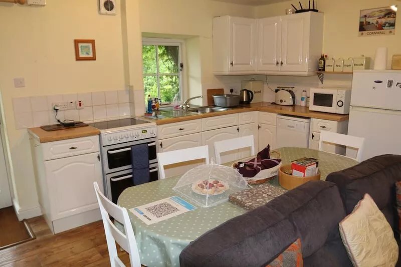 3 Bedroom Accommodation in Two Acres of Gardens on edge of village of Blisland