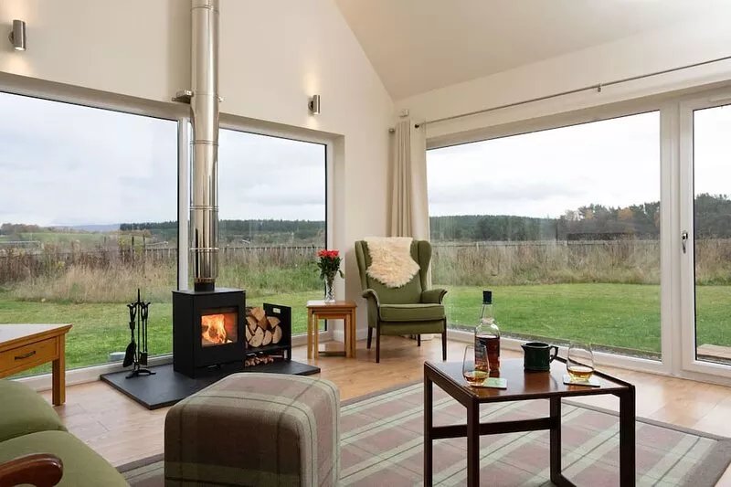 Sleeps 6 in 2 doubles and 1 twin room