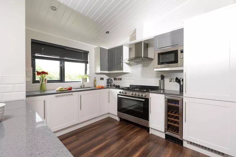 Blossom Lodge, 1 Roadford Lake Lodges