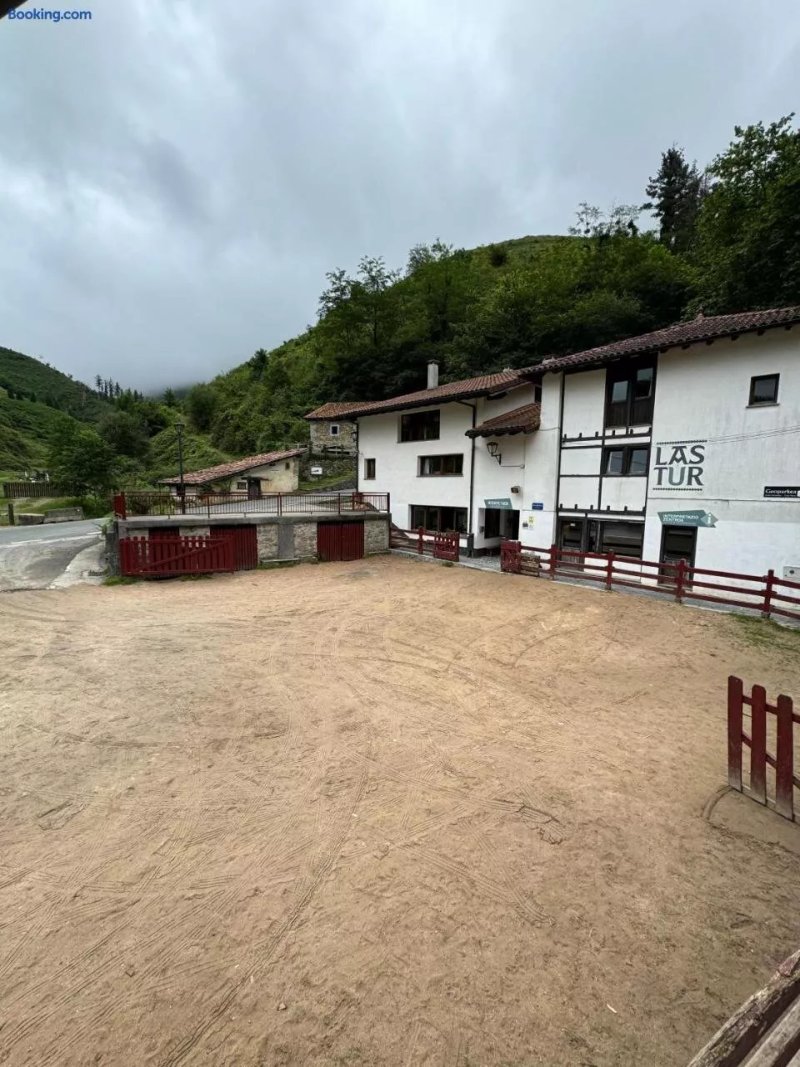 Albergue de Lastur